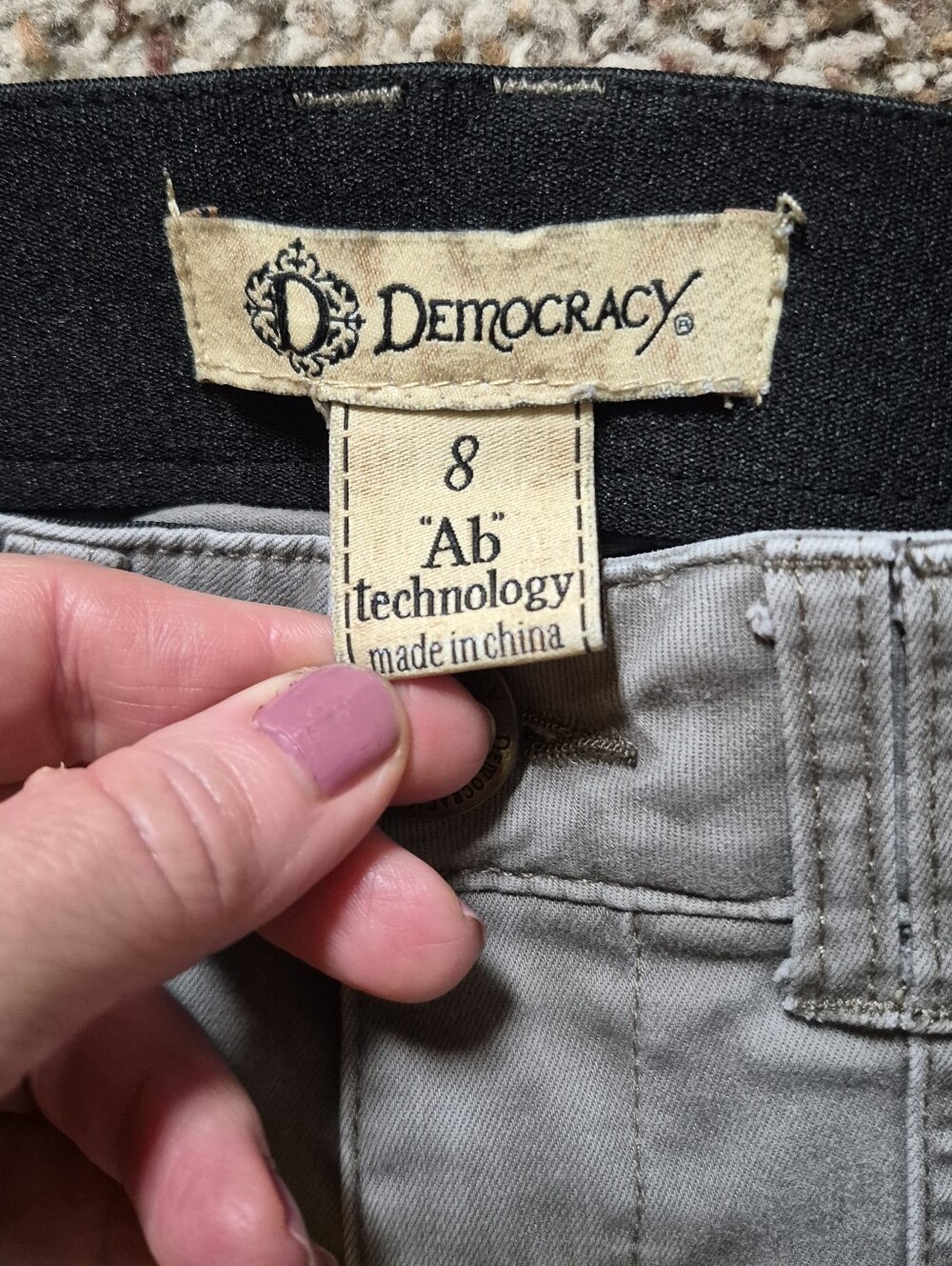 Democracy Army Green Cargo Pants with Utility Pockets Size 8 - Picture 3 of 4